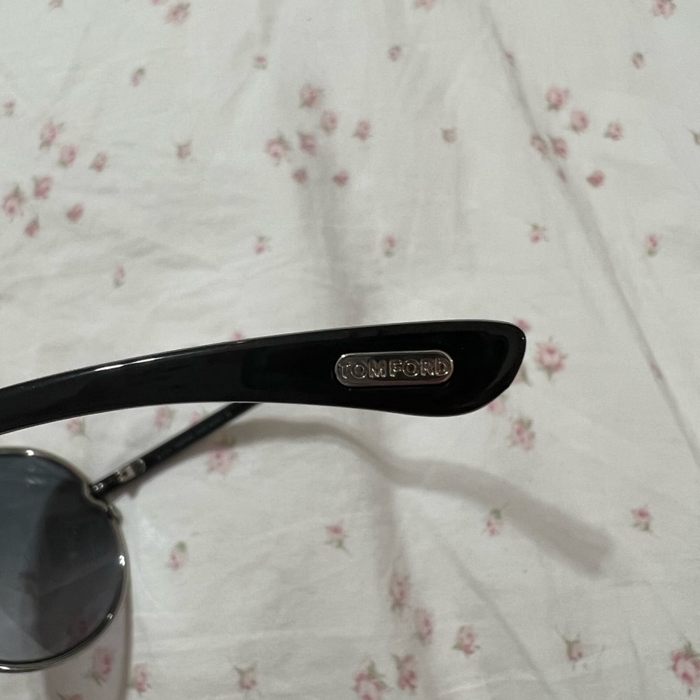 Authentic Tom Ford Stefania Sunglasses - Picture 12 of 14